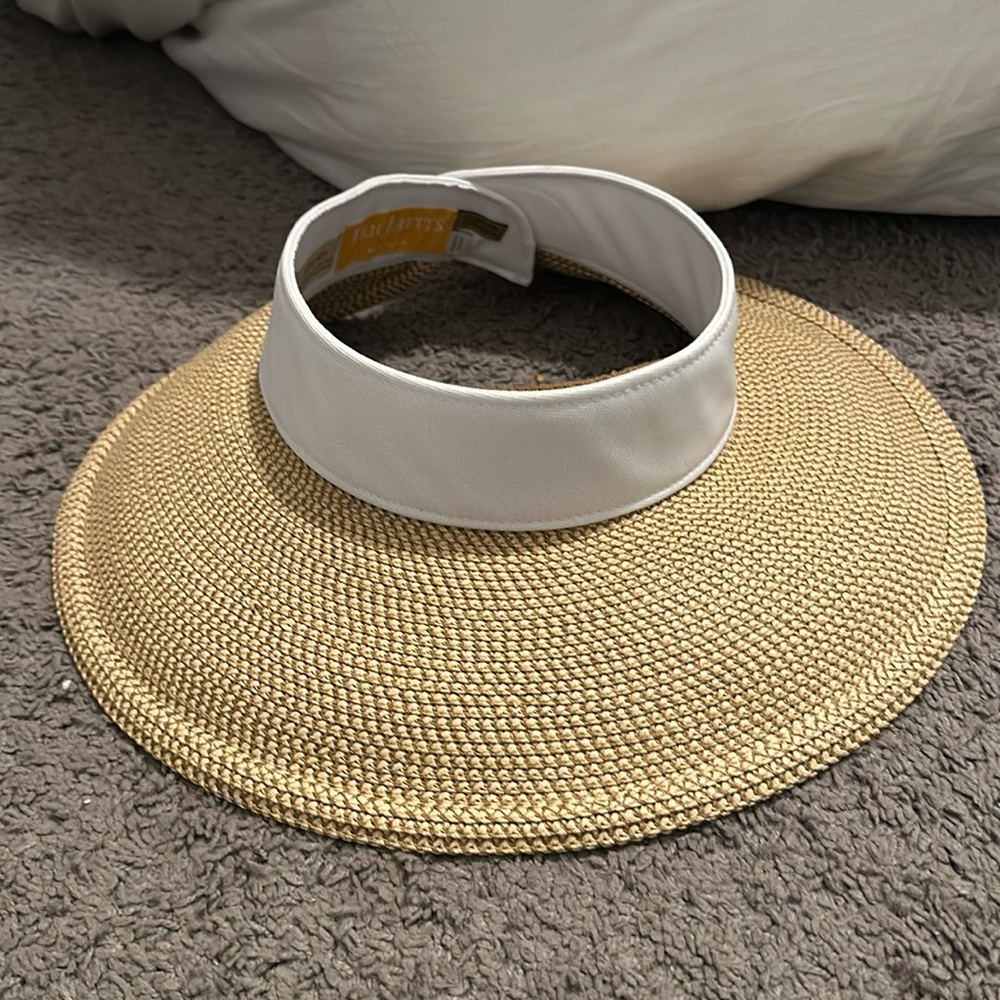 Eric Javits squishee halo hat.  White